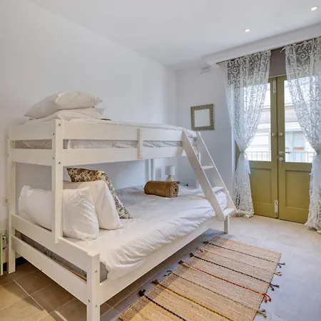 3br Countryside Townhouse With Chillout Cave