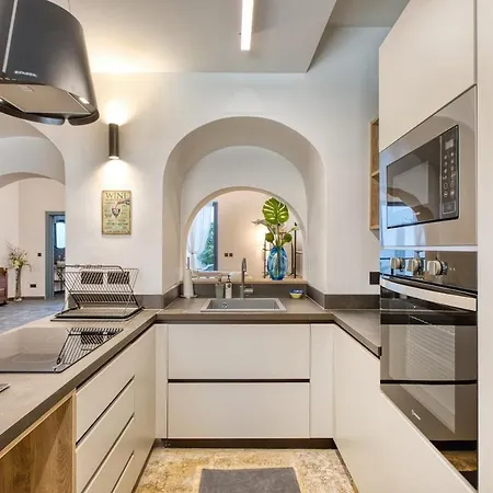 3br Countryside Townhouse With Chillout Cave *