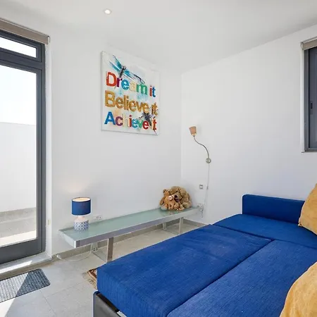 3br Countryside Townhouse With Chillout Cave Nyaraló