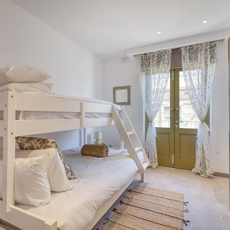 3br Countryside Townhouse With Chillout Cave Nyaraló Dingli