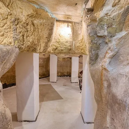 3br Countryside Townhouse With Chillout Cave