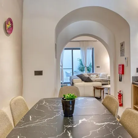 3br Countryside Townhouse With Chillout Cave Nyaraló *