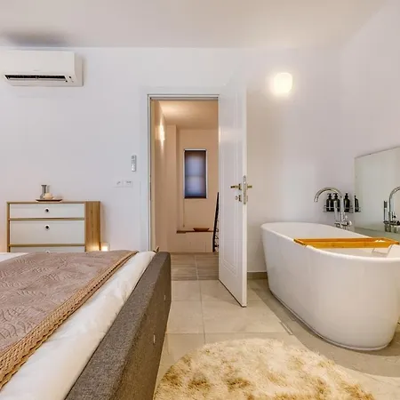 3br Countryside Townhouse With Chillout Cave * Dingli