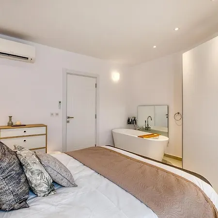 3br Countryside Townhouse With Chillout Cave Nyaraló
