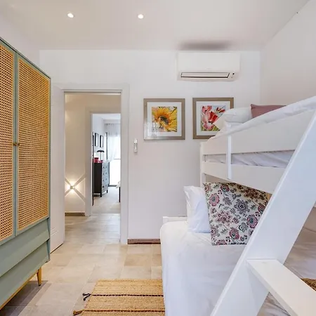 Nyaraló 3br Countryside Townhouse With Chillout Cave *