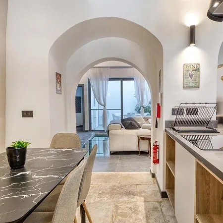 3br Countryside Townhouse With Chillout Cave